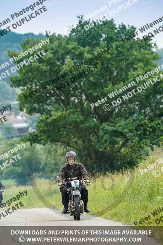 Vintage motorcycle club;eventdigitalimages;no limits trackdays;peter wileman photography;vintage motocycles;vmcc banbury run photographs